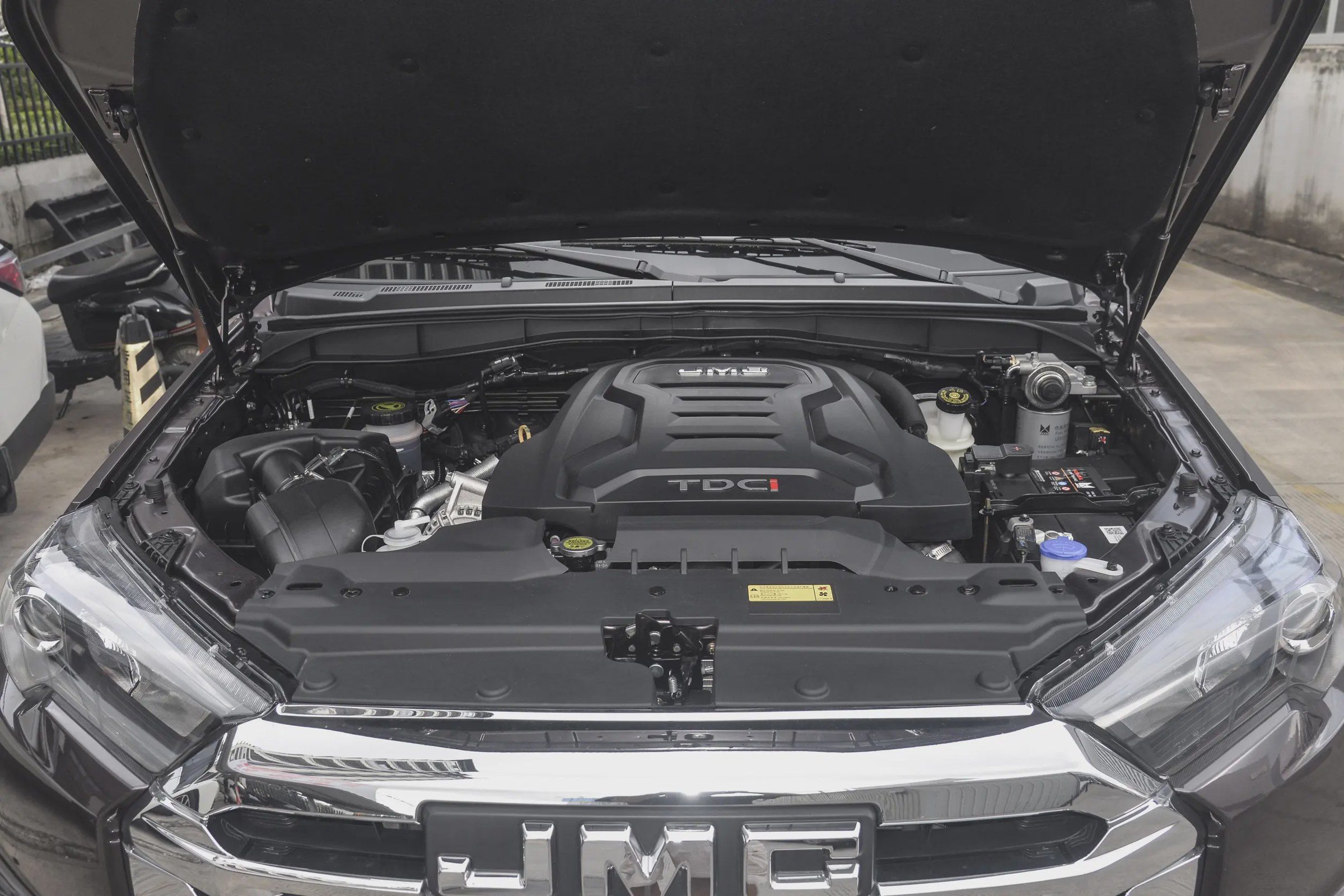 Modèle 2023, 2.0T automatique diesel 4x4, version confort longue