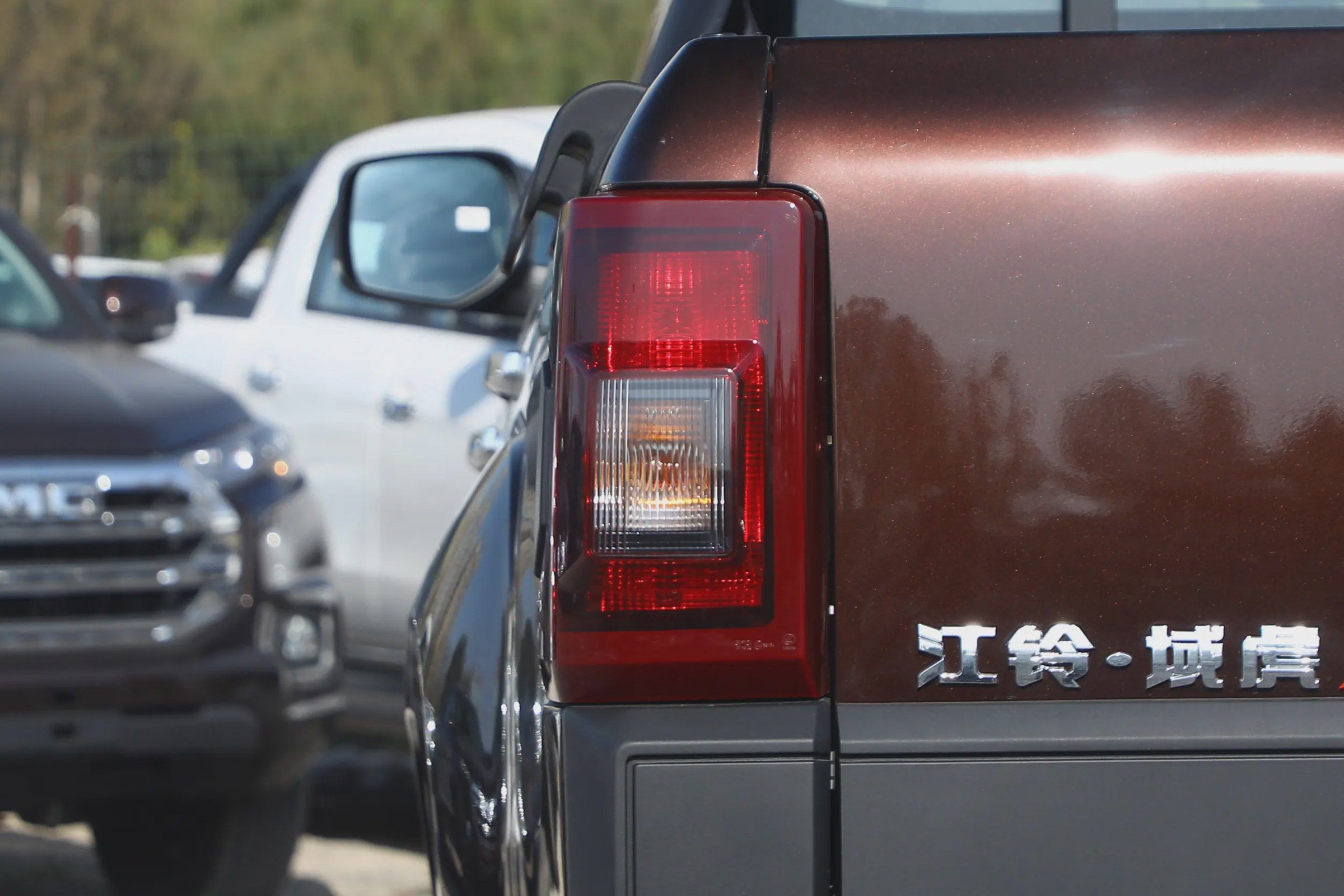 Modèle 2022, 2.0T diesel automatique, 4x4, version confort, empattement standard