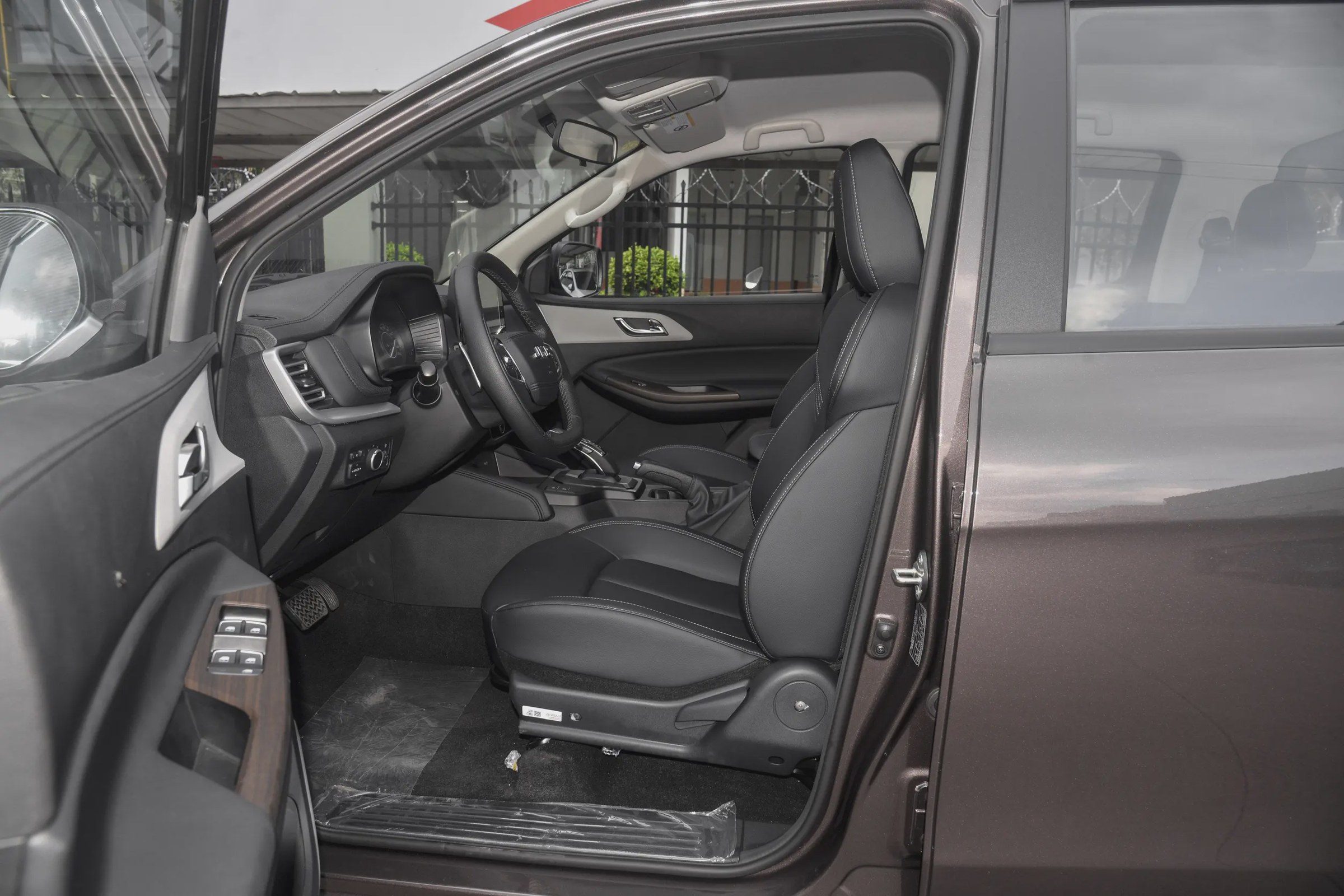 Modèle 2023, 2.0T automatique diesel 4x4, version confort longue