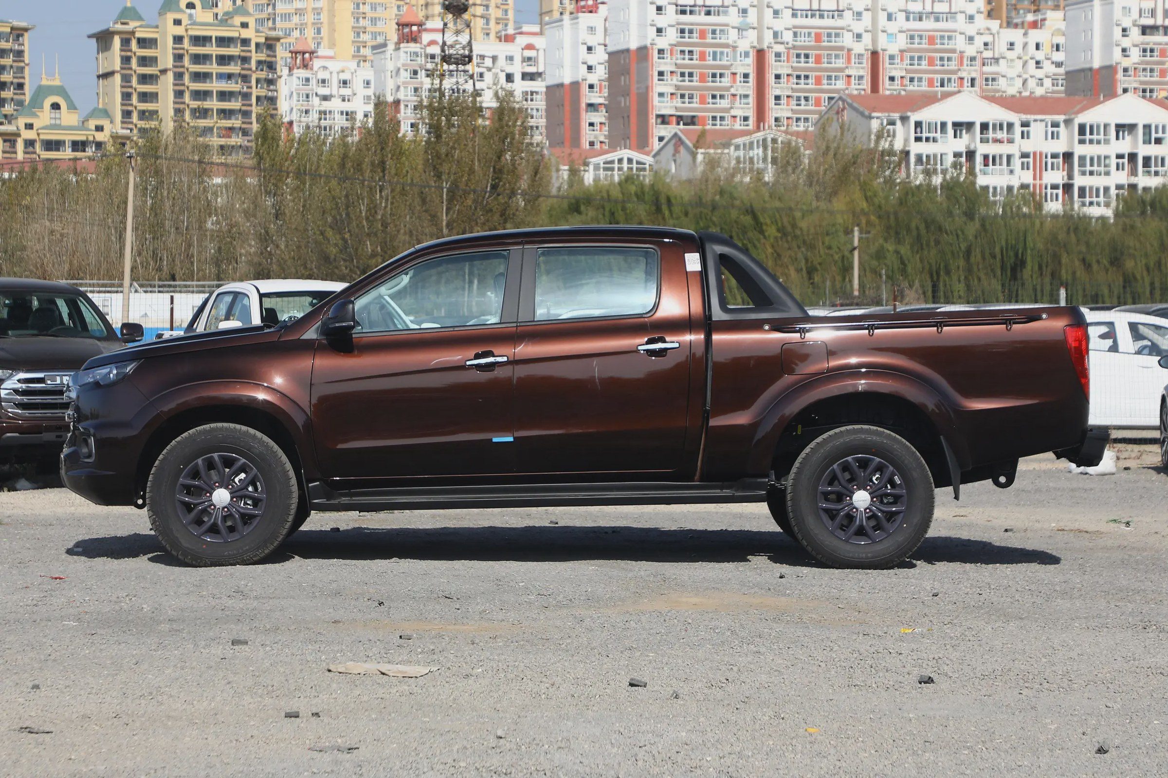 Modèle 2022, 2.0T diesel automatique, 4x4, version confort avec empattement allongé