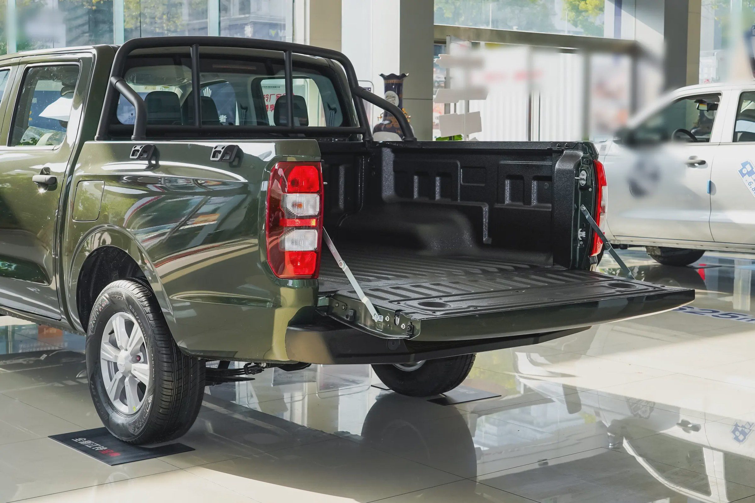 2025 Model 2.5T Automatic Diesel 2WD Short Wheelbase
