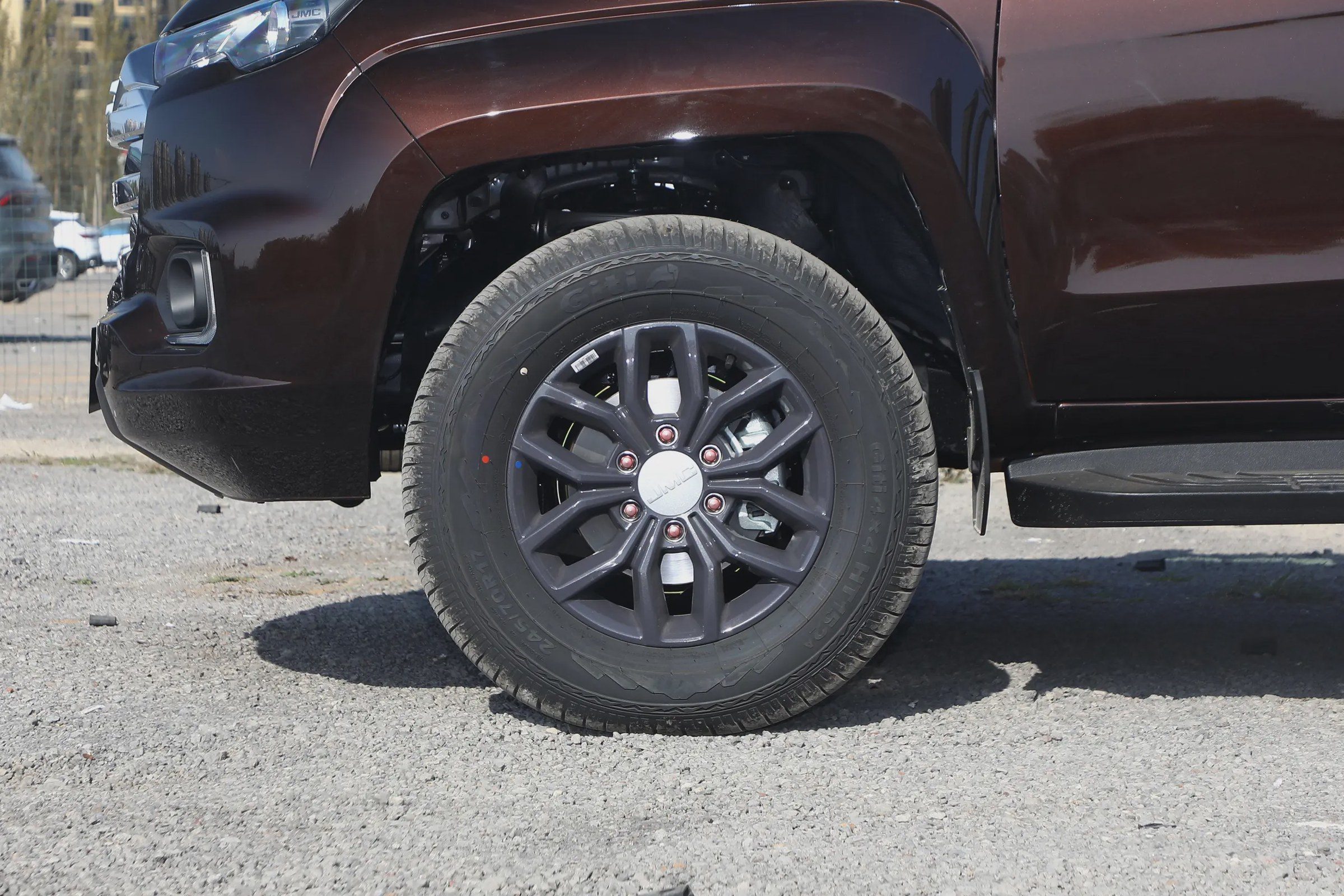 Modèle 2022, 2.0T diesel automatique, 4x4, version confort, empattement standard