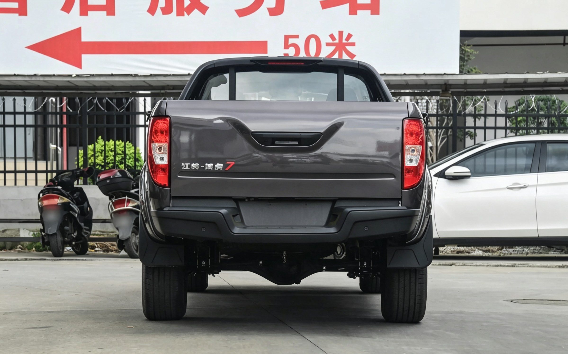Modèle 2023, 2.0T automatique diesel 4x4, version confort longue