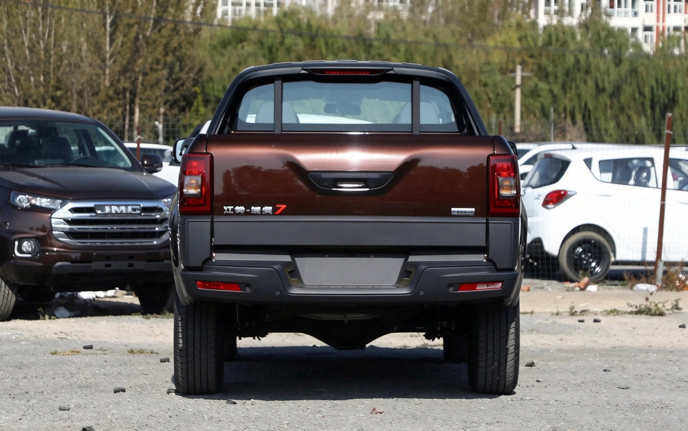 Modèle 2022, 2.0T diesel automatique, 4x4, version confort, empattement standard