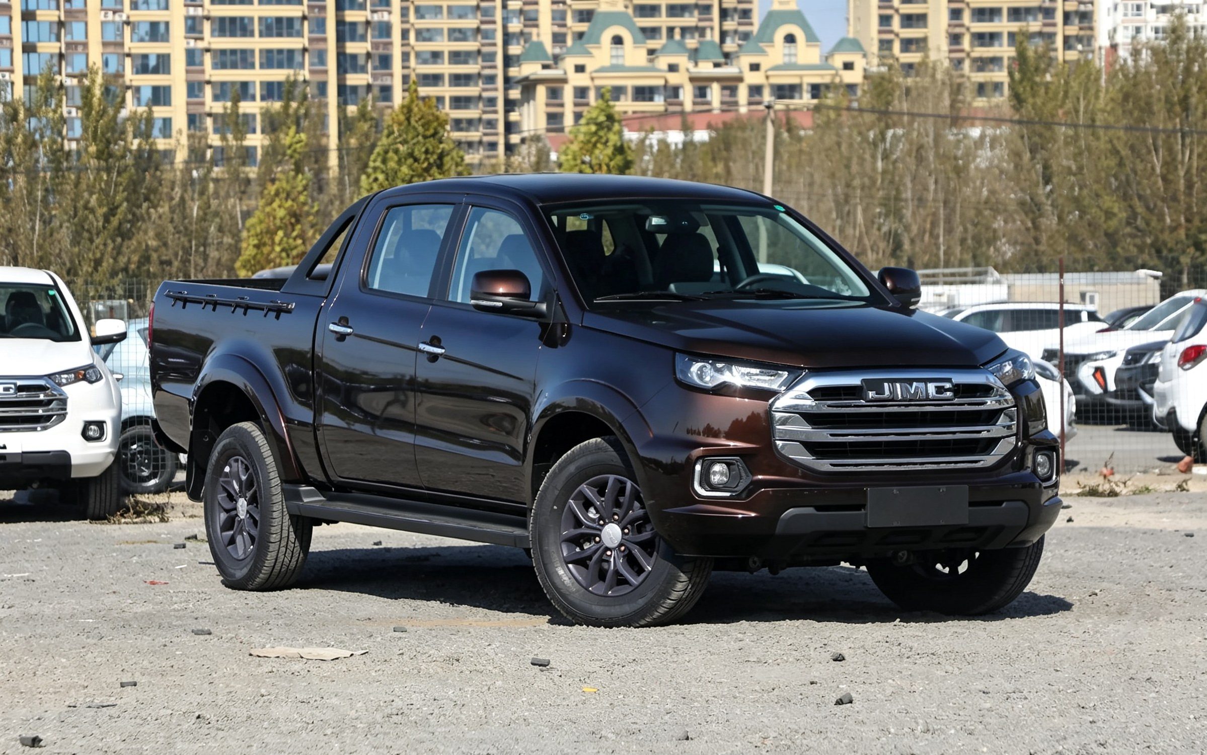 Modèle 2022, 2.0T diesel automatique, 4x4, version confort avec empattement allongé